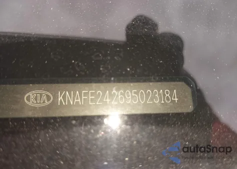 2009 Kia Spectra5 Sx z USA, uszkodzony, nr VIN KNAFE242695023184